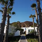 Palmeras Garden Apartment
