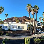 Palmeras Garden Apartment