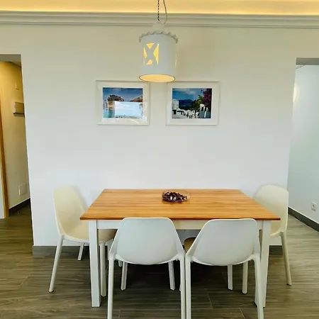 Palmeras Garden Apartment *