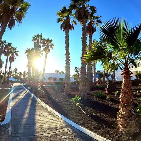Palmeras Garden * Playa Blanca